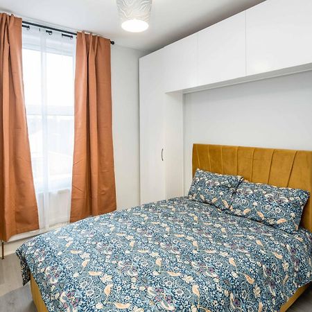 Free Parking, 2 Beds,Close To Train Station Bedford Luaran gambar